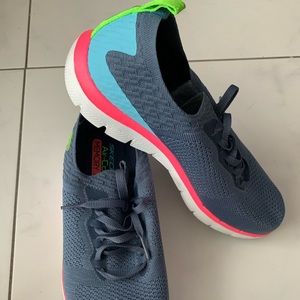 Skechers air cooled memory foam slip ins  size8